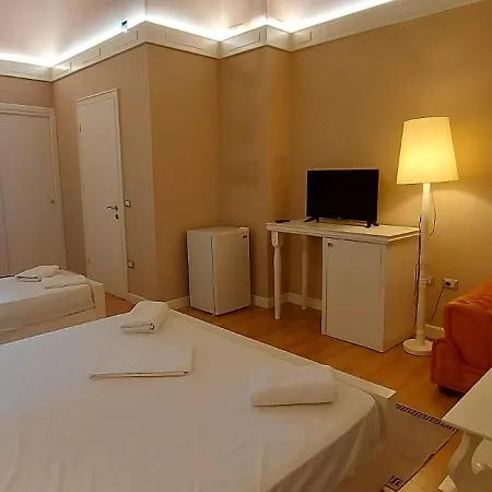 Hotel Shahini Shijak