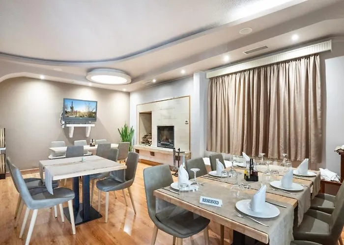 Shahini Hotel Shijak