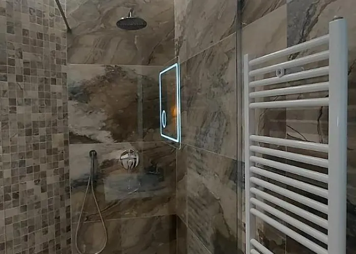 Hotel Shahini Shijak